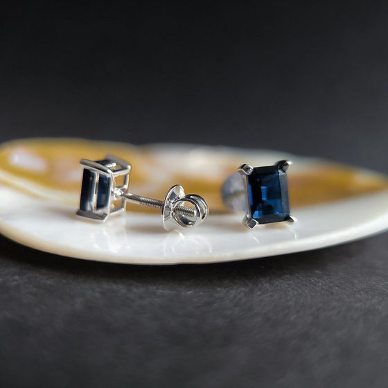 Silver earrings with nano sapphire 1.675ct