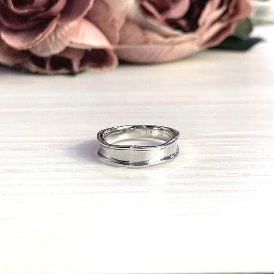 Silver ring without stones