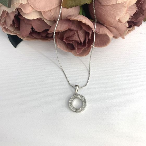 Silver pendant with phianites