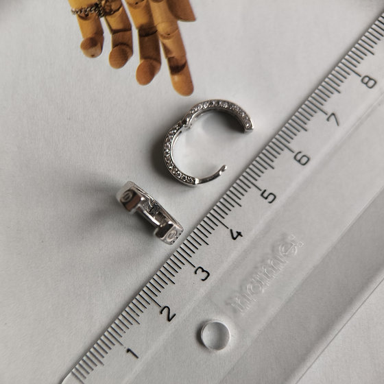 Срібні сережки з фіанітами 0.44ct