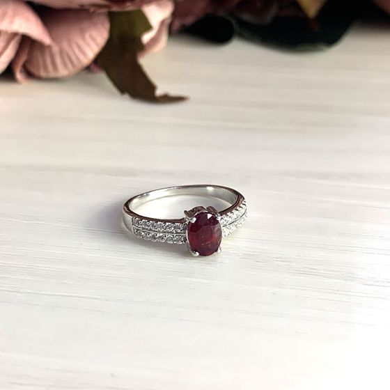 Silver ring with ruby 1.46ct