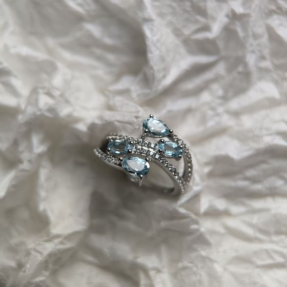 Серебряное кольцо с топазом 2.638ct