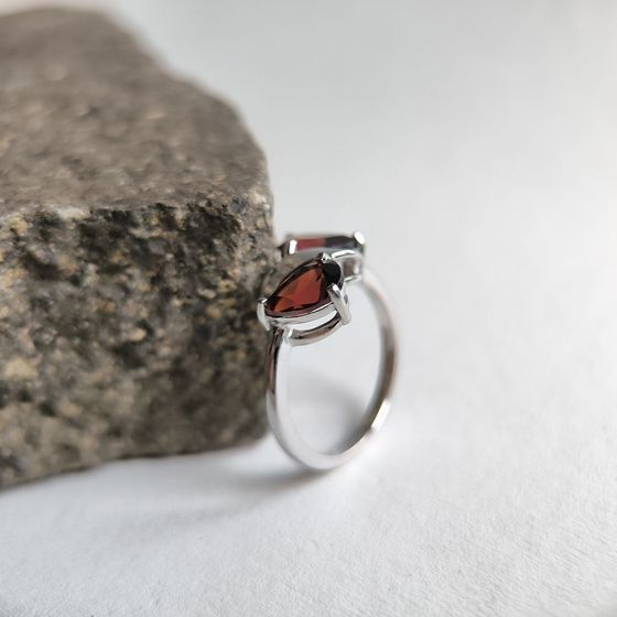 Silver ring with garnet