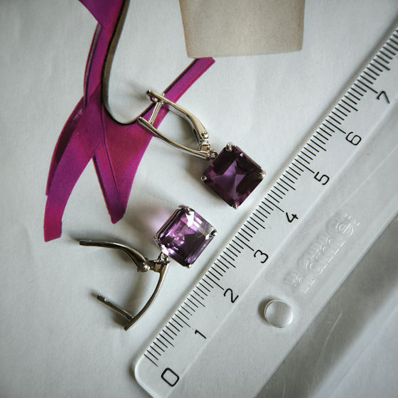 Silver Earrings with Alexandrite (12.55 ct)