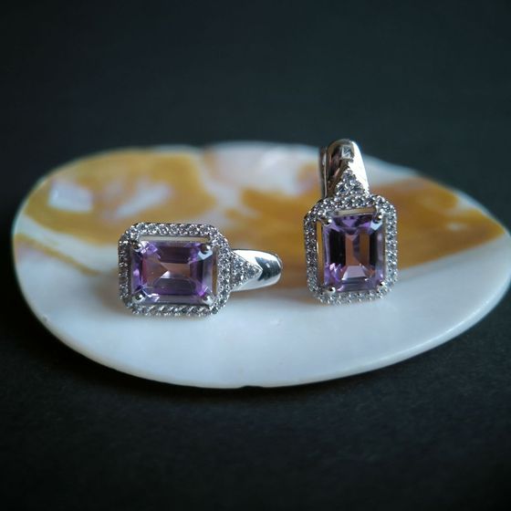 Silver earrings with amethyst