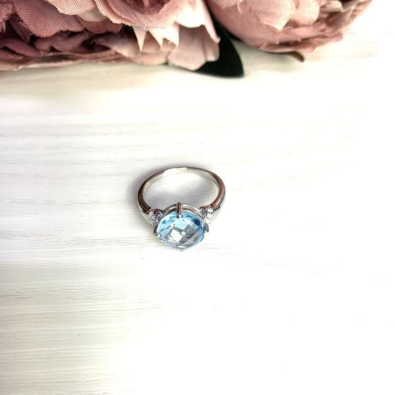 Серебряное кольцо с топазом 3.657ct