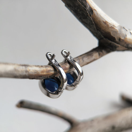 Silver earrings with sapphire nano 4.52ct