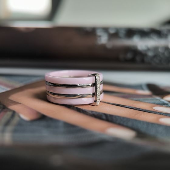 Silver ring with ceramics