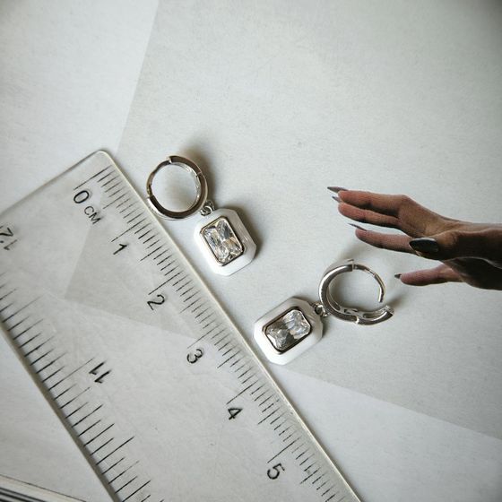 Silver earrings with phianites, semallu