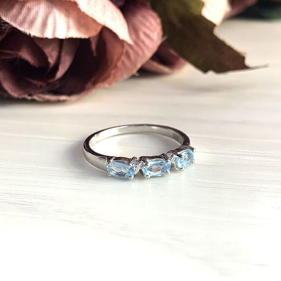 Серебряное кольцо с топазом 0.78ct
