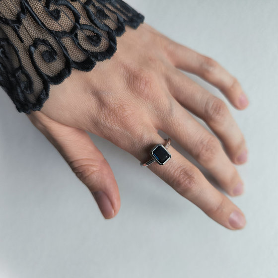 Silver ring with sapphire nano 1.488ct