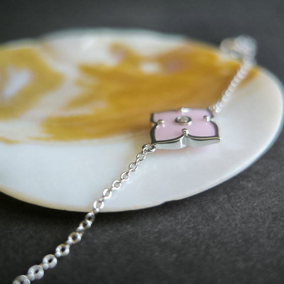 Silver bracelet with ceramic and cubic zirconia