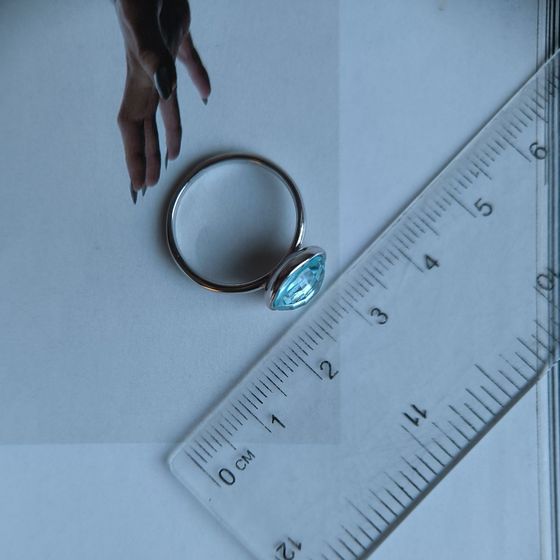 Серебряное кольцо с фианитами