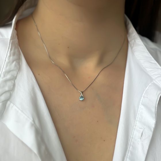 Серебряная подвеска с топазом Лондон Блю 0.35ct