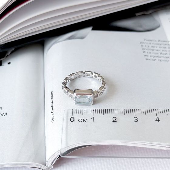 Серебряное кольцо с топазом 1.7ct