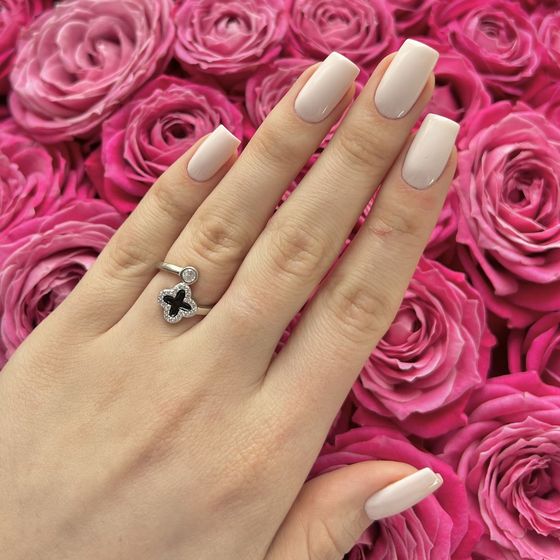 Серебряное кольцо с емаллю