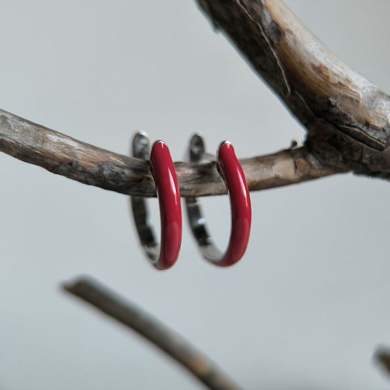 Silver earrings with phianites, semallu