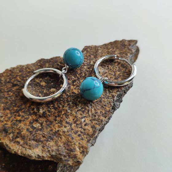 Silver earrings with turquoise