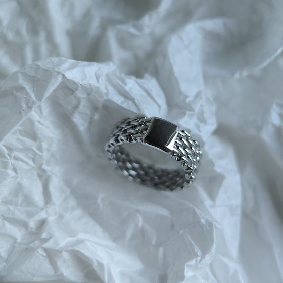 Серебряное кольцо без камней