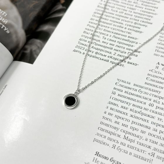 Silver necklace with yemallu