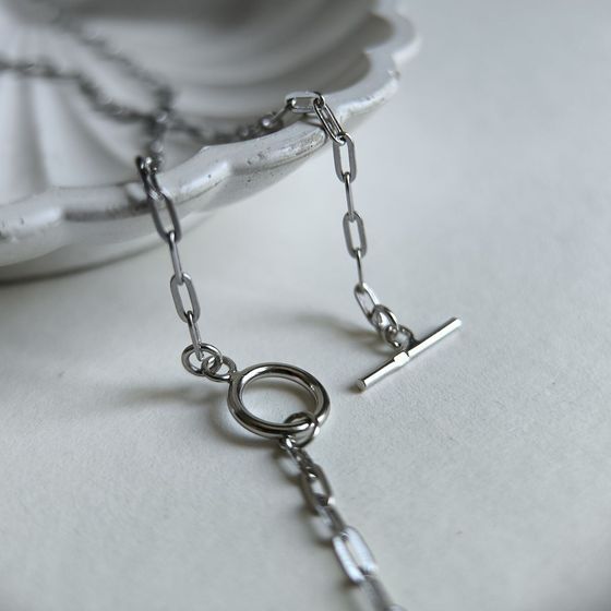 Silver necklace without stones