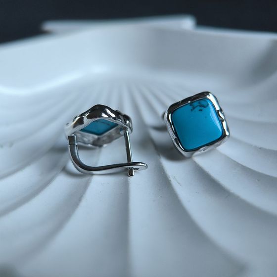 Серебряные серьги с бирюзой