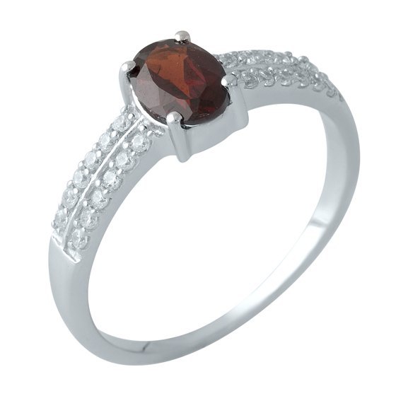 Серебряное кольцо с гранатом
