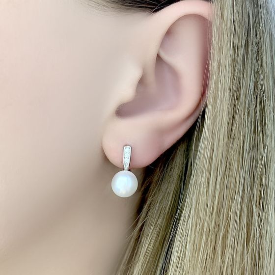 Silver earrings with pearls and cubic zirconia
