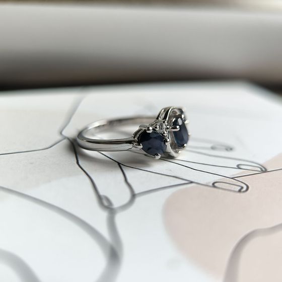 Серебряное кольцо с сапфиром 1.775ct