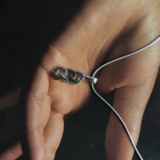 Silver pendant without stones