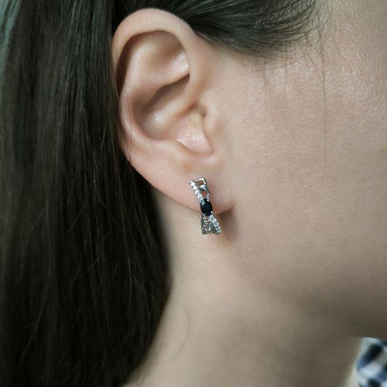 Sterling silver earrings with sapphire 1.072ct, pave diamonds