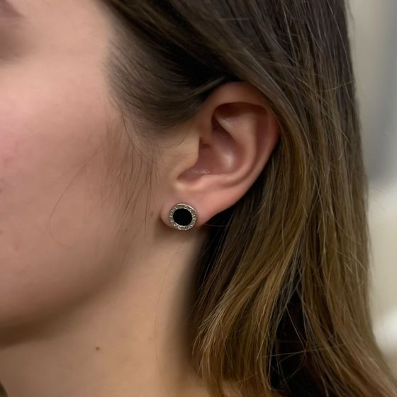 Silver earrings with onyx