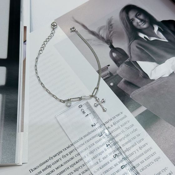 Silver bracelet with phianites