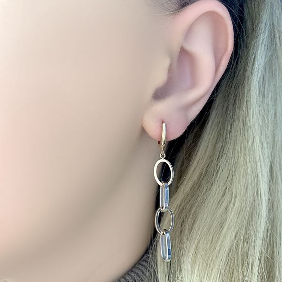 Gold earrings without stones