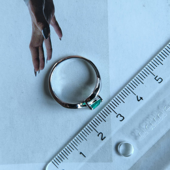 Silver ring with agate, 0.608 ct