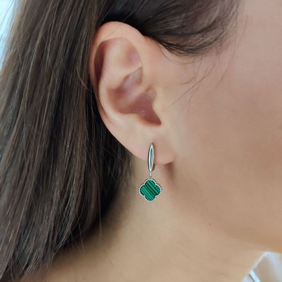 Silver earrings with malachite