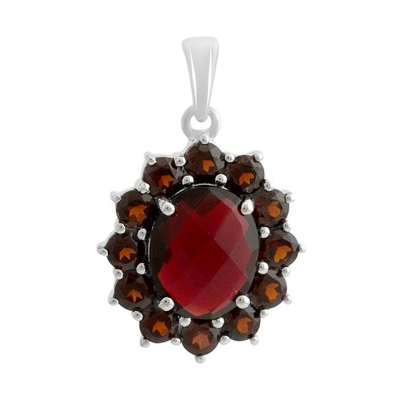 Silver pendant with a 4.007 ct nano garnet