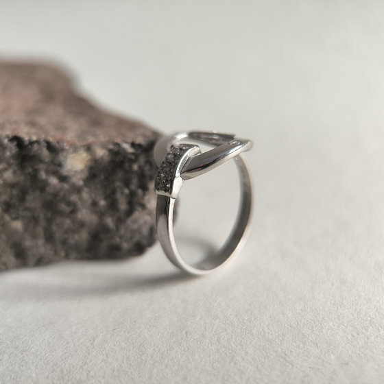 Серебряное кольцо с фианитами 0.26ct