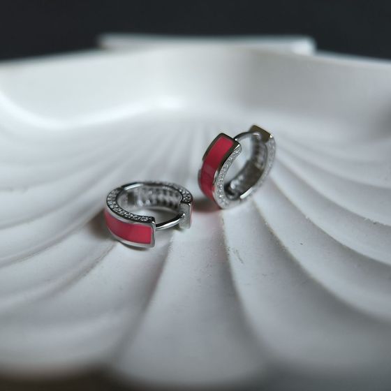 Silver earrings with phianites, semallu