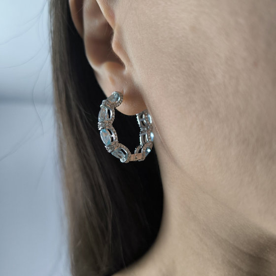 Silver earrings with 11.8ct topaz and cubic zirconia