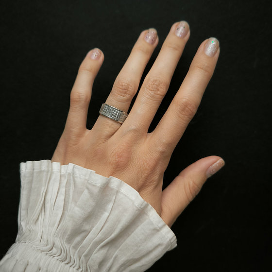 Silver ring with cubic zirconia