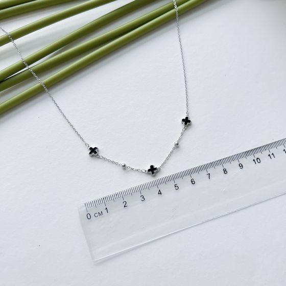 Silver necklace with yemallu