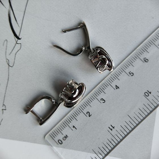 Silver earrings with garnet 8.463ct