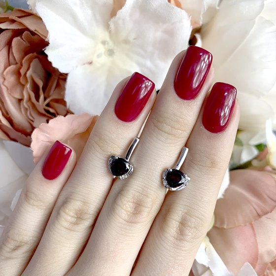Silver earrings with garnet 1.81ct