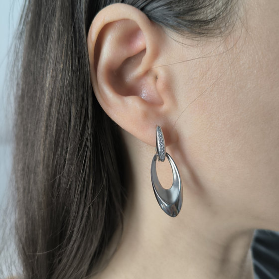 Silver earrings with cubic zirconia