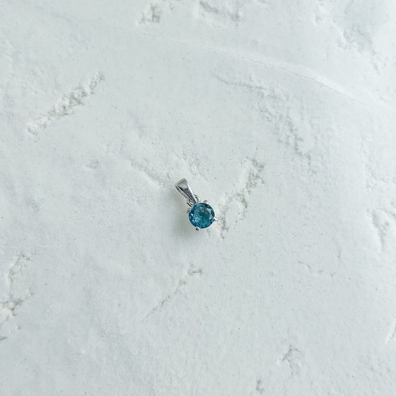 Серебряная подвеска с топазом Лондон Блю 0.35ct
