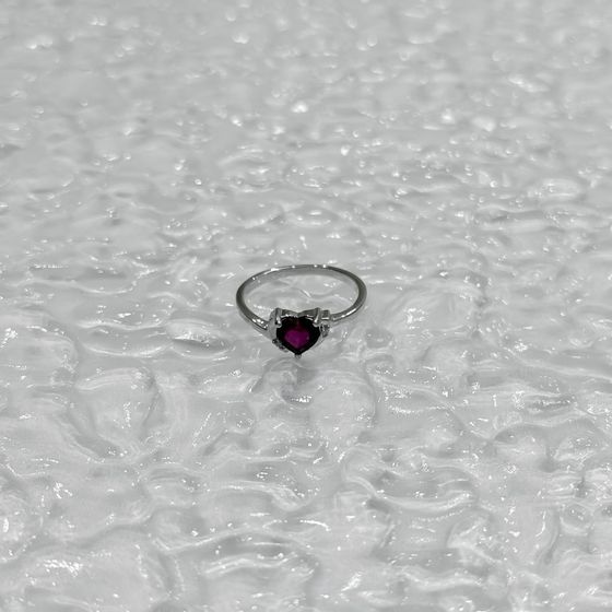 Серебряное кольцо с рубином 1.055ct
