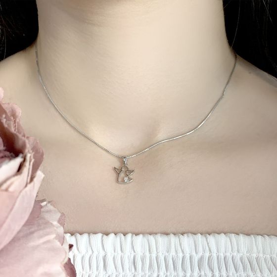 Sterling silver pendant with 0.062ct fianites
