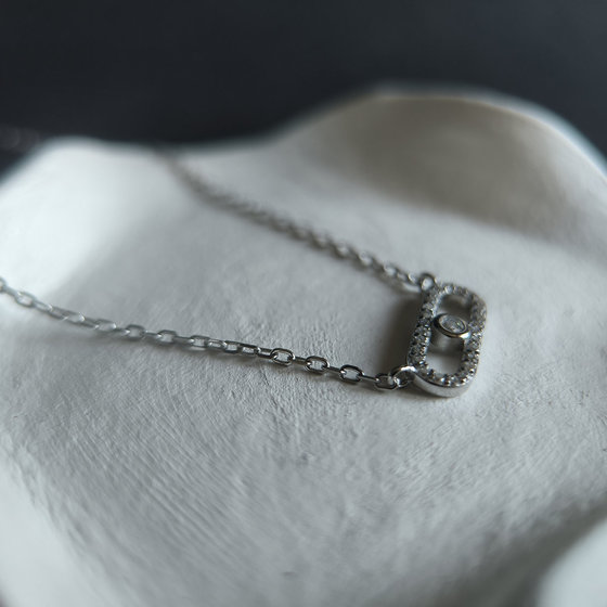 Silver necklace with cubic zirconia
