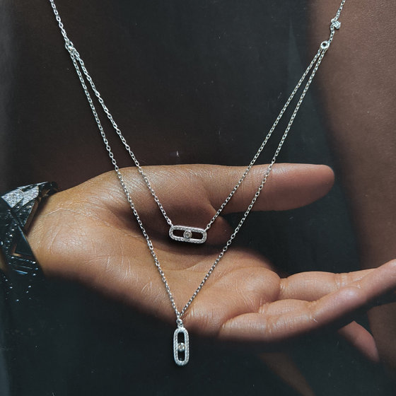 Серебряное колье с фианитами